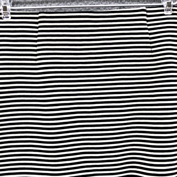 J Jill Skirt Women Medium Ivory Stripe Knee Length Straight Pull On Stretch Knit - Picture 2 of 10